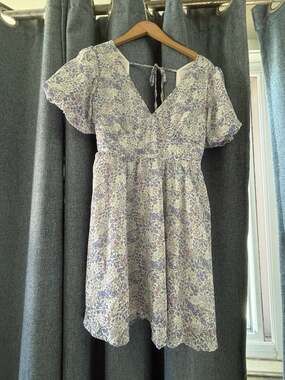 Altar'd State Purple and White Floral V-Neck Flutter Sleeve Mini Dress